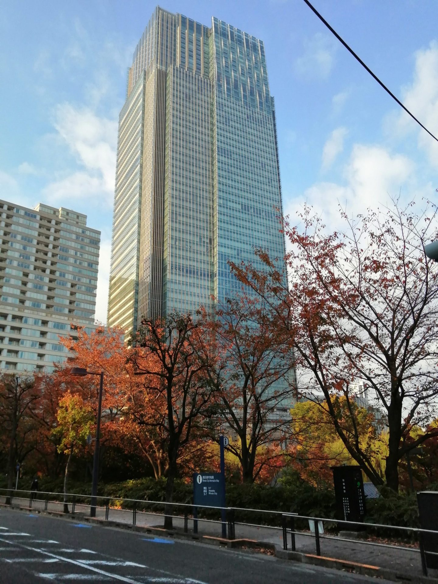 檜町公園と東京ミッドタウン scaled