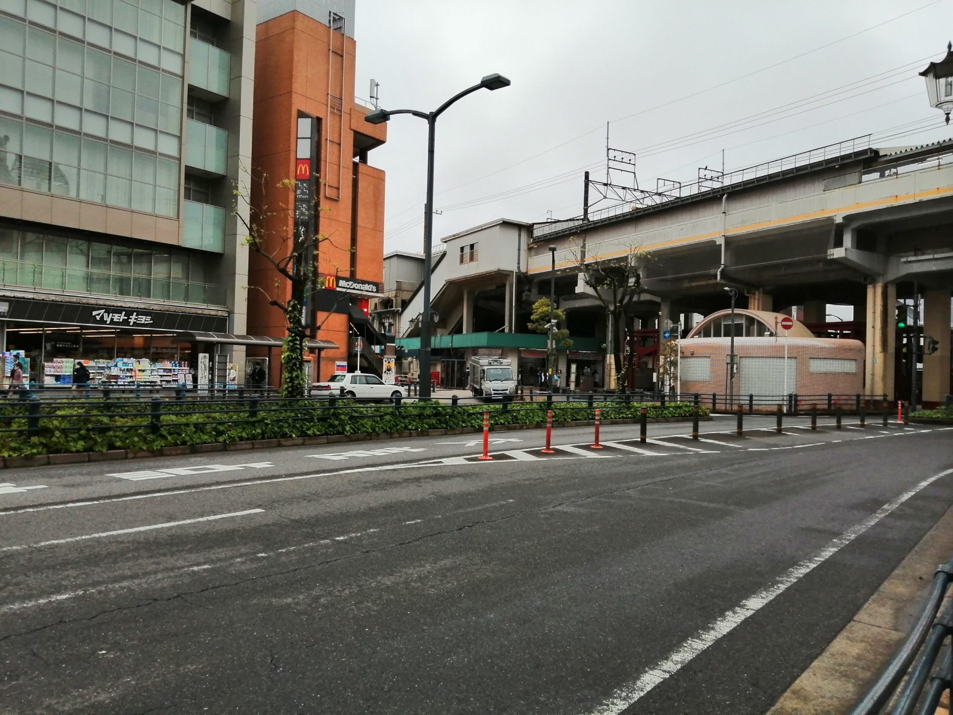 新松戸駅前