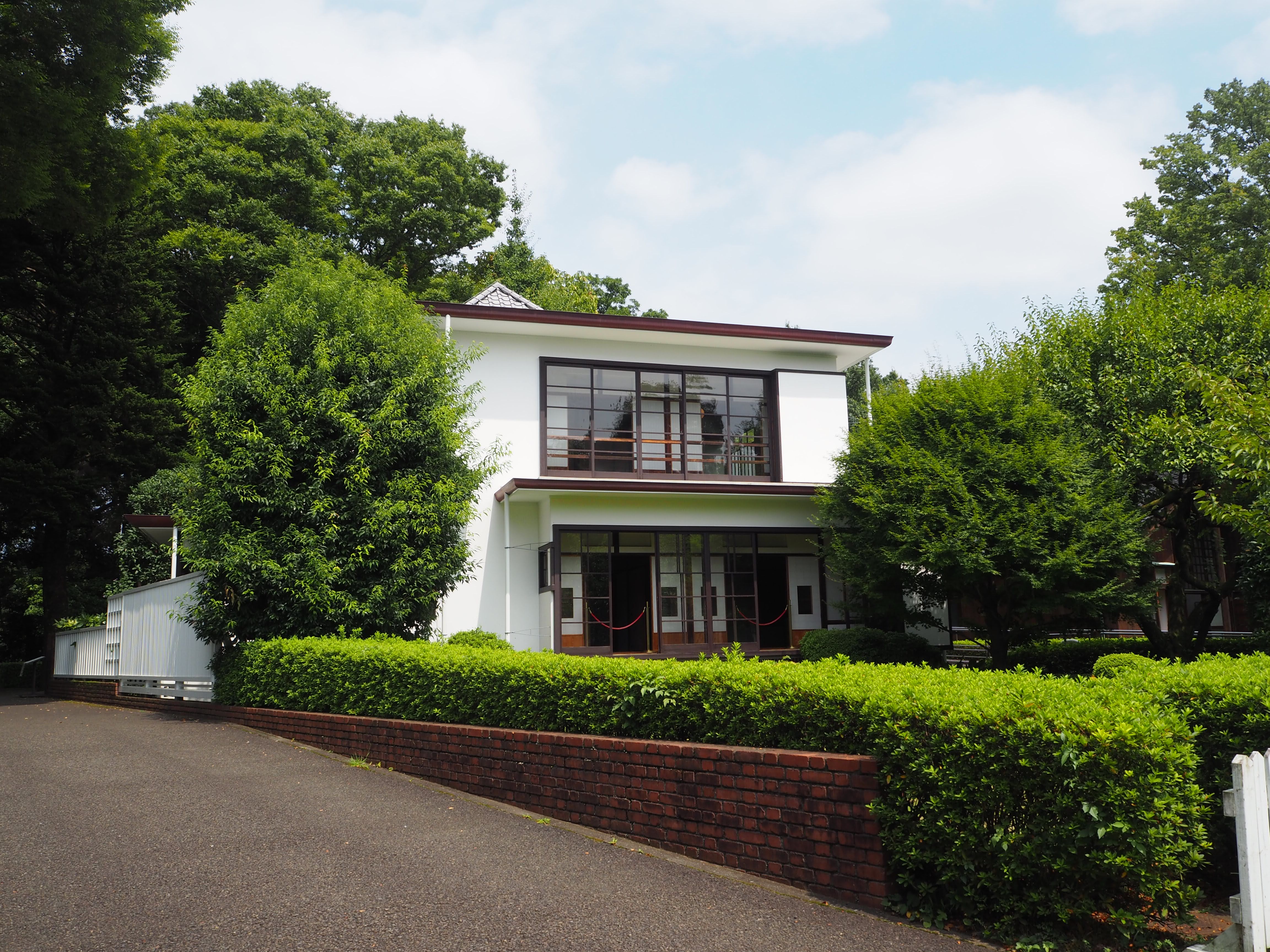 園内住宅建築の外観