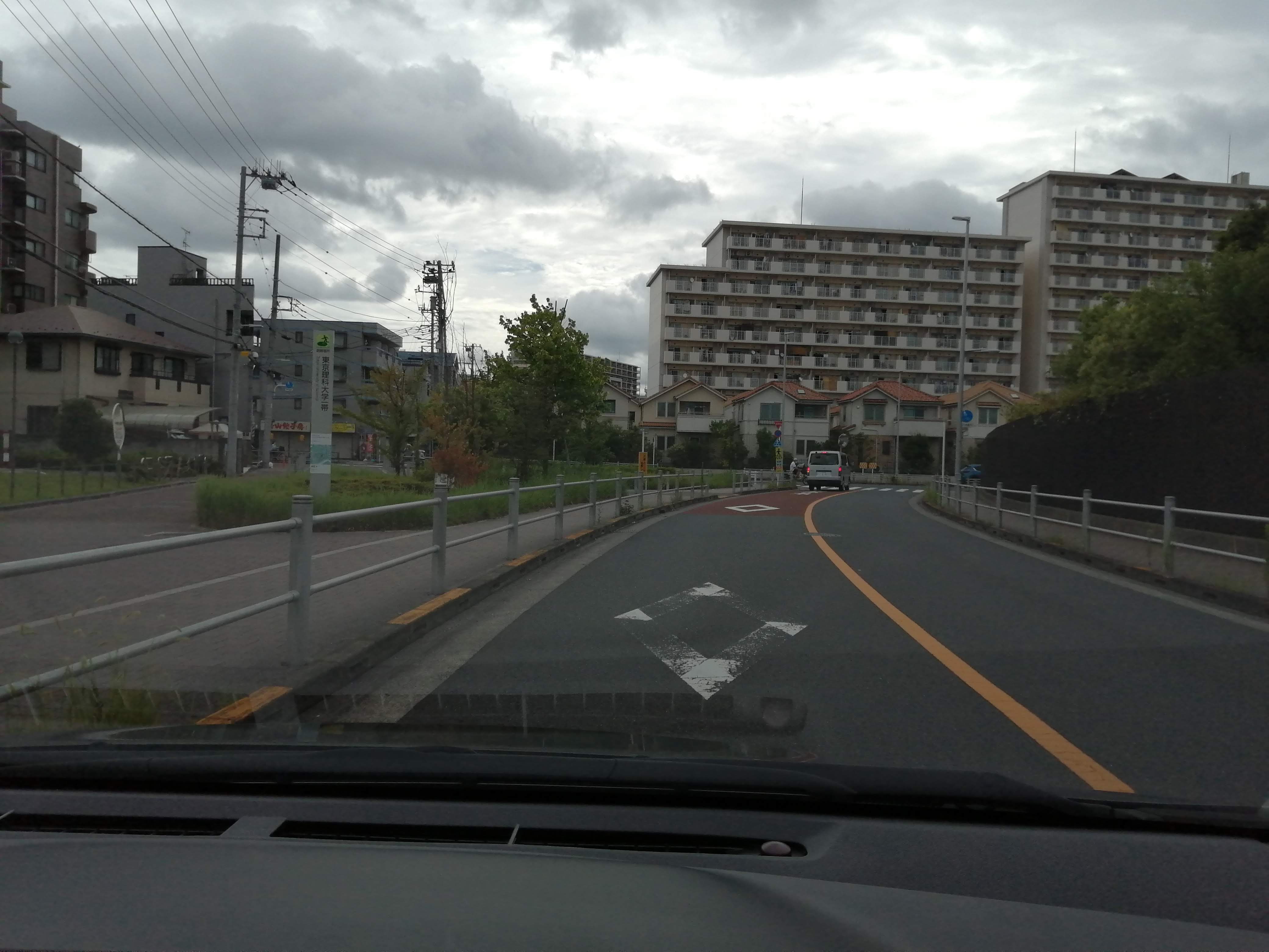 金町・理科大学周辺道路.jpg