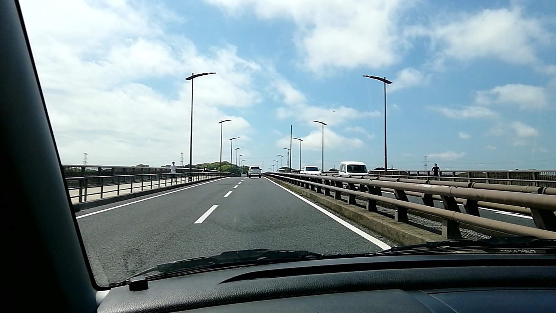 橋上からの車内視点