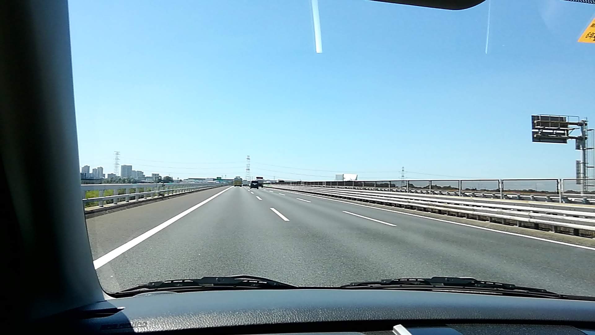 前方車両が密集し始める様子