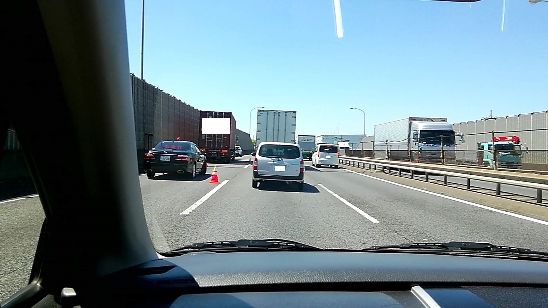 車列が完全に停止