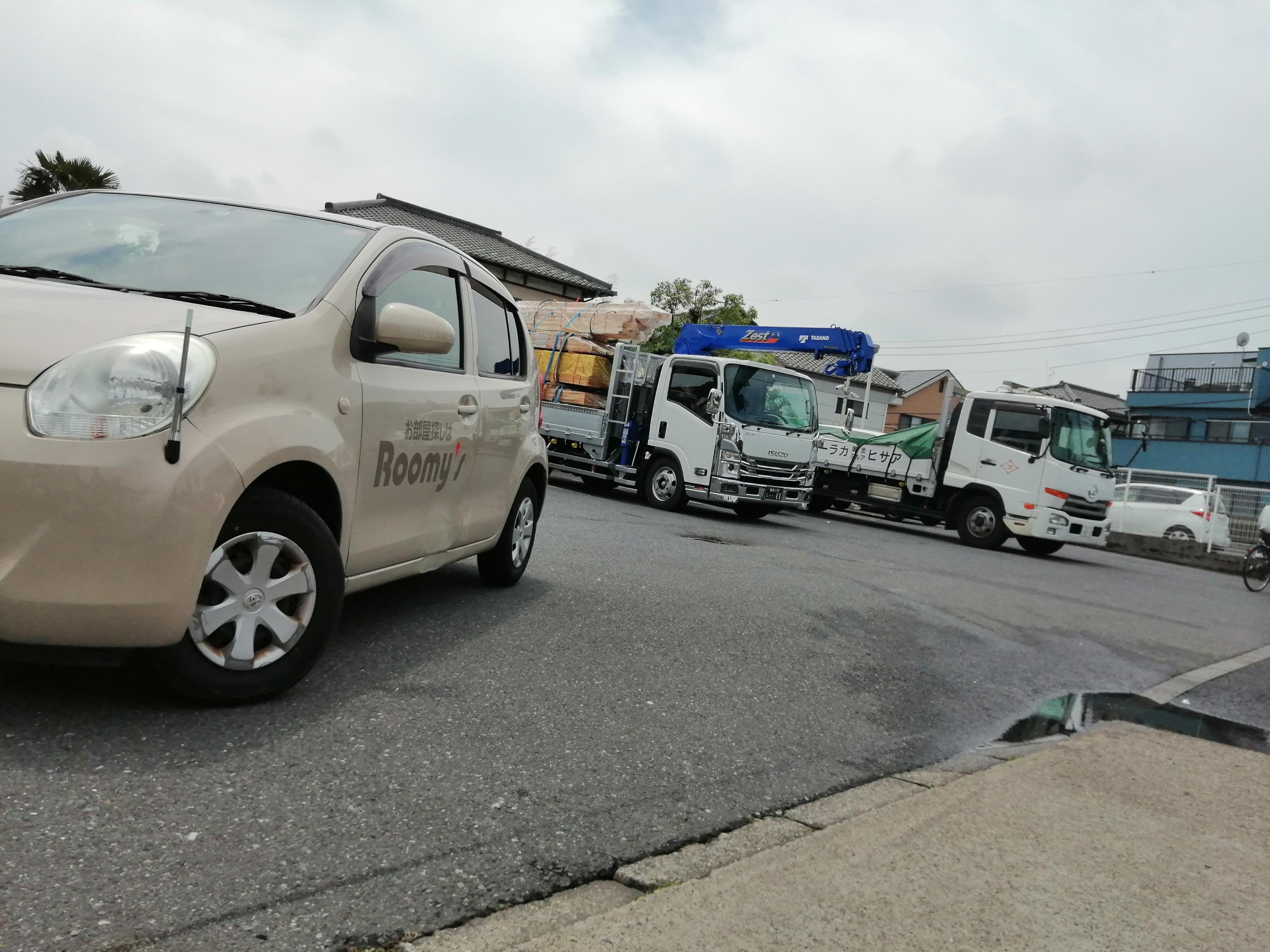 交差点での危険場面　歩行者の進路妨害