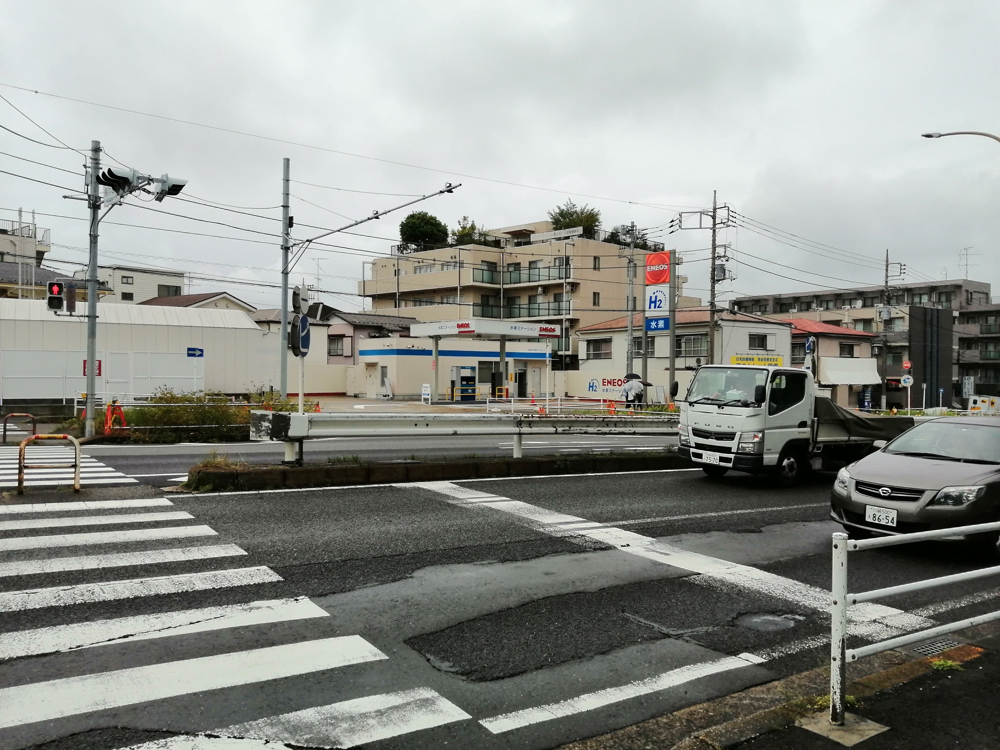 横断歩道のある交差点