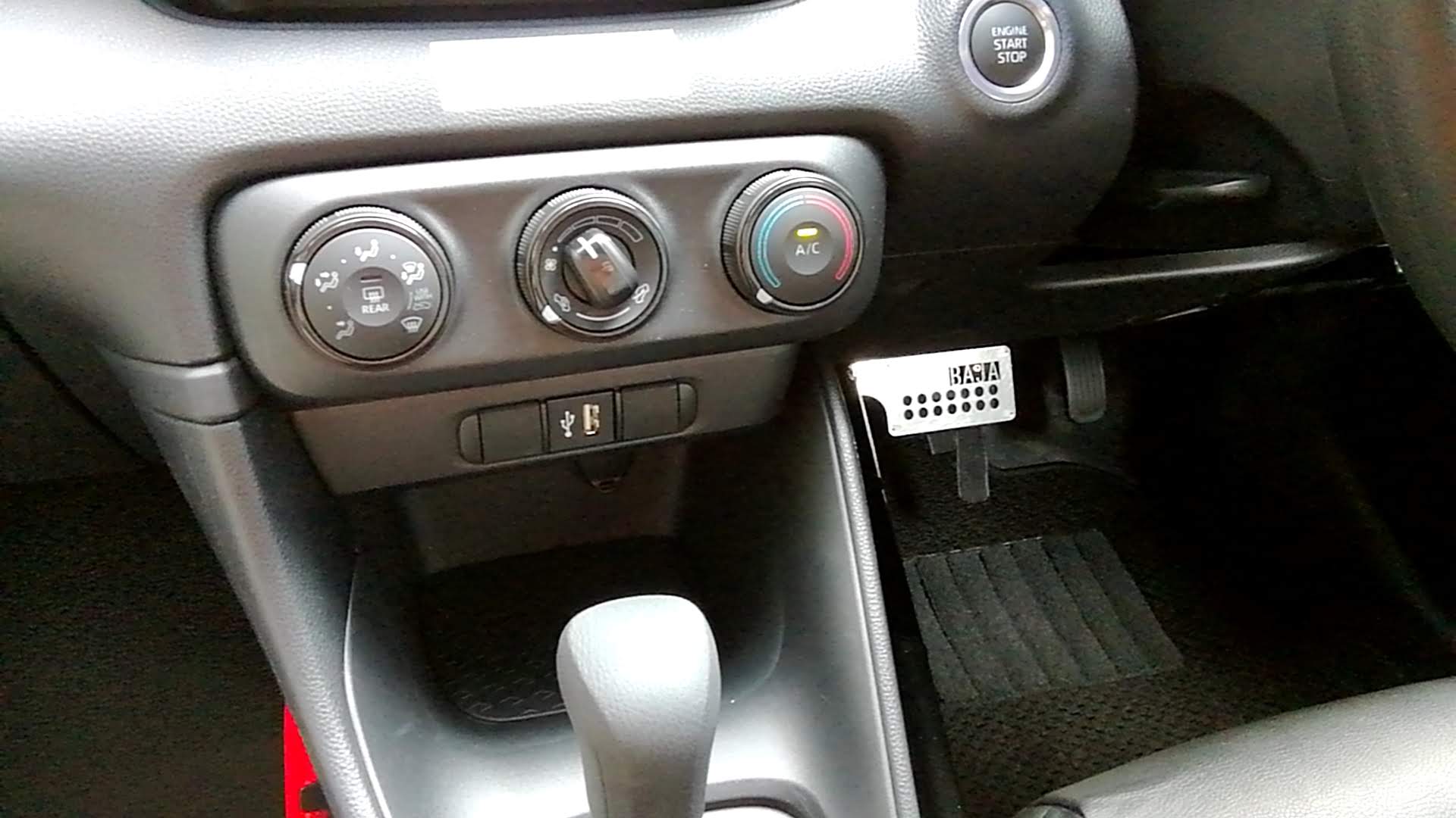 中央操作パネル