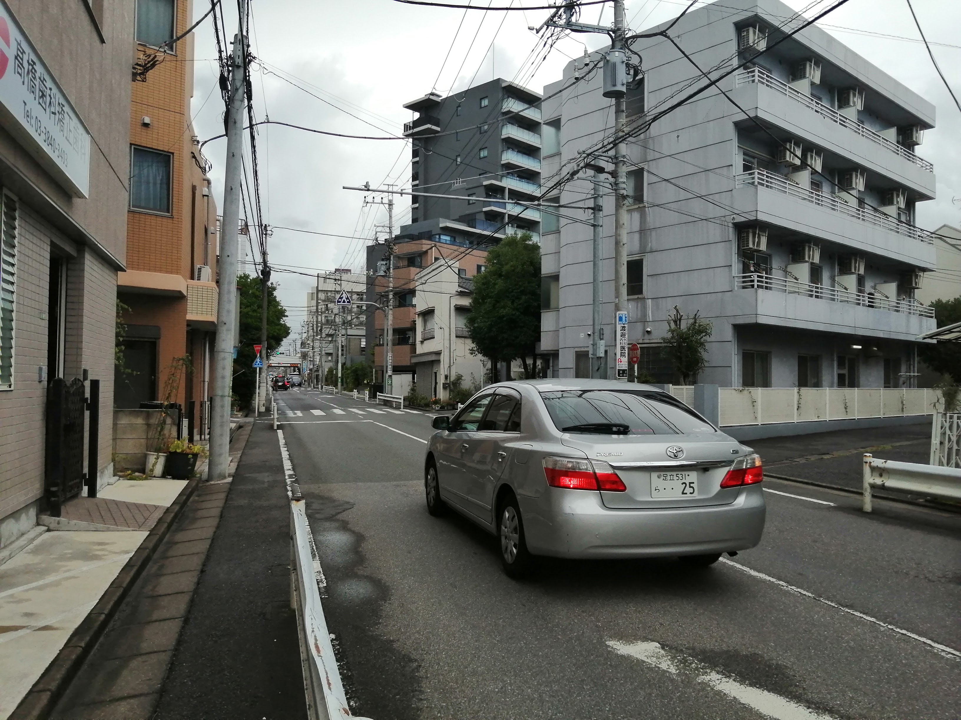 車両のある通り