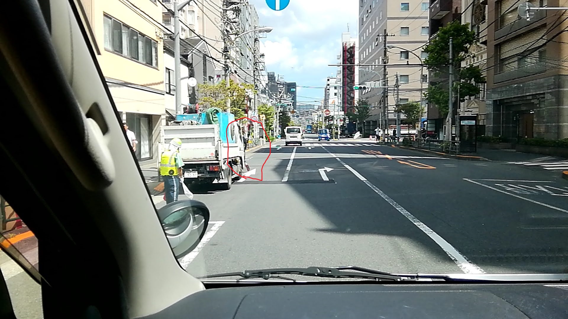 道路工事に歩行者の横断などなど.jpg