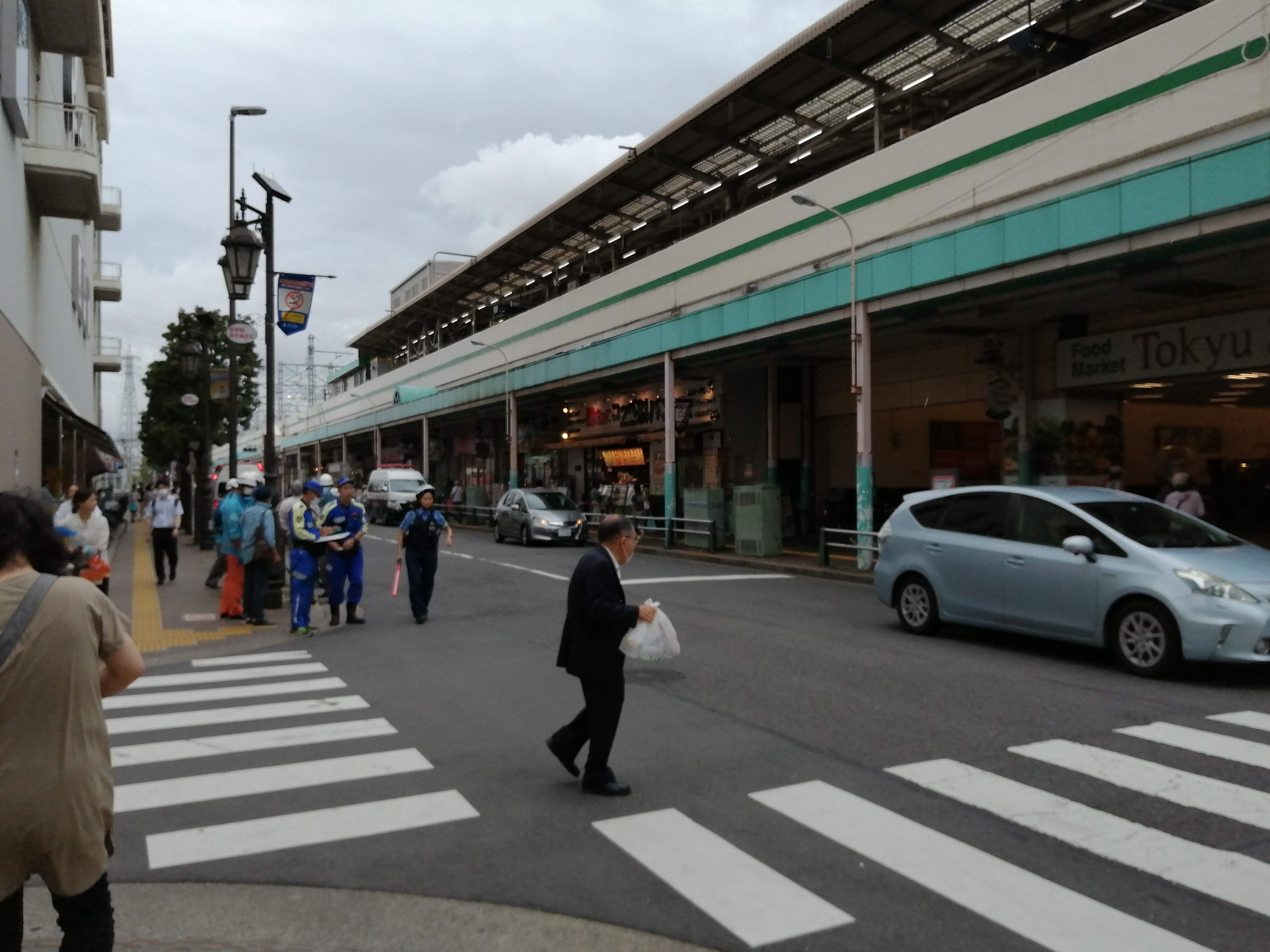 横断歩道付近の混乱