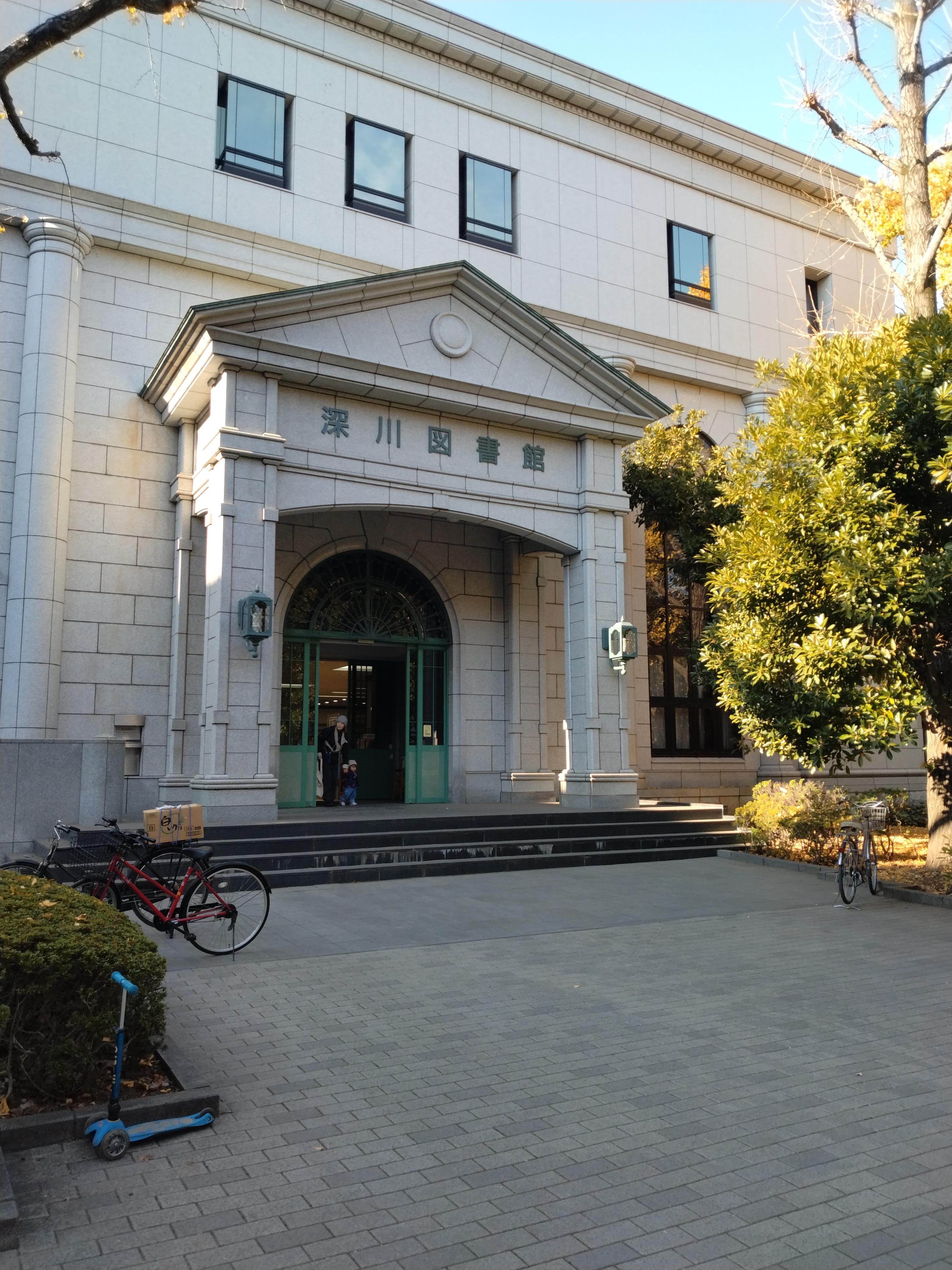 地域施設の入口