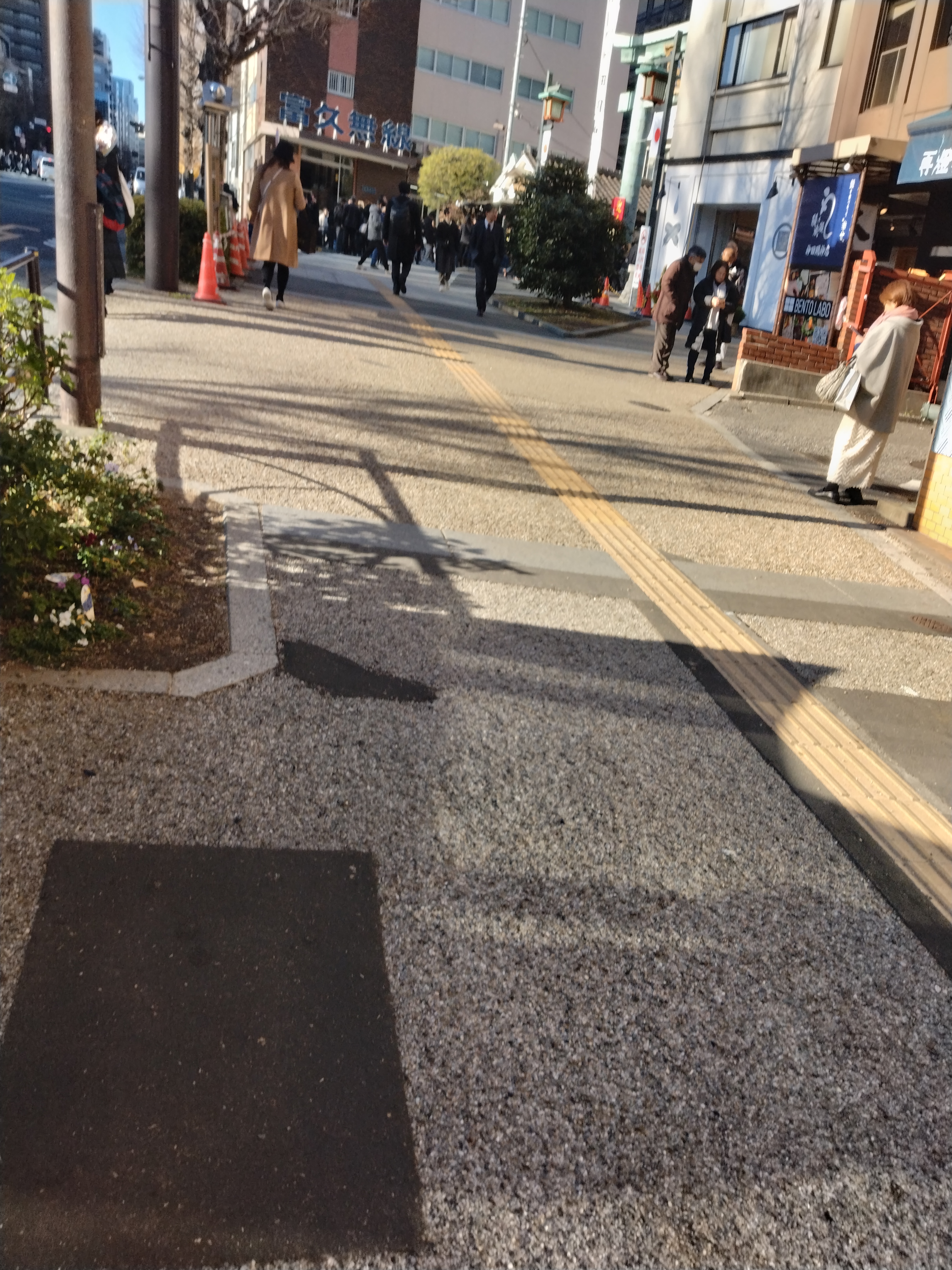 神田明神参道の路面